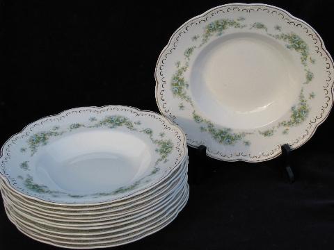12 antique wedgwood china soup plates