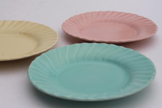 12 vintage cake plates, Franciscan pottery Coronado swirl matte pastel butter mint colors