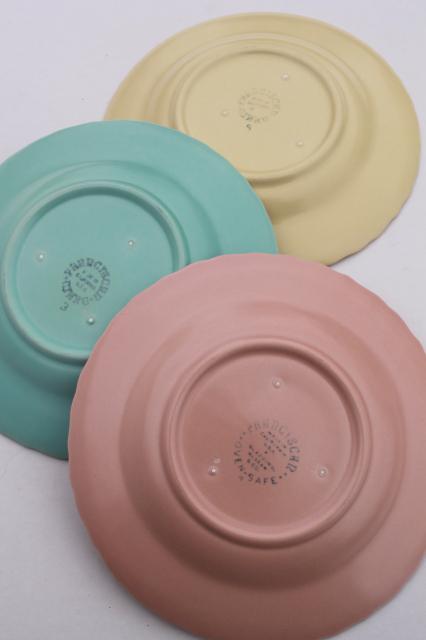 12 vintage cake plates, Franciscan pottery Coronado swirl matte pastel butter mint colors
