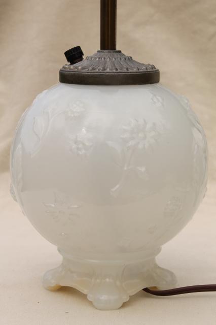 1930s vintage opalescent glass table lamp, round globe boudoir lamp base lights up