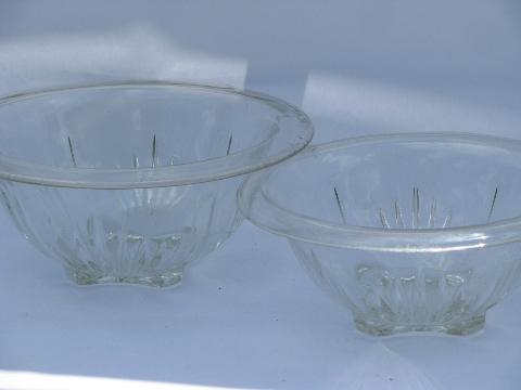 1940s kitchen glass mixing bowls, bowl nest set, vintage Hazel Atlas