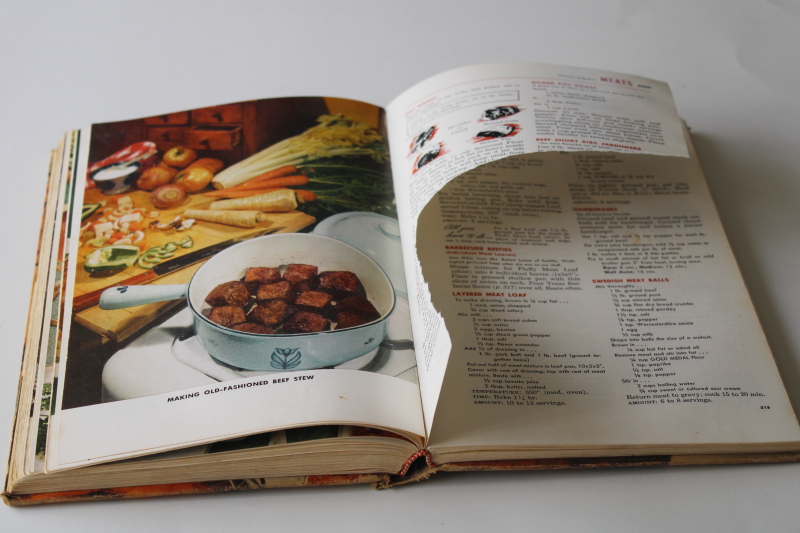 1950s vintage Betty Crocker Picture Cook Book second edition 1956