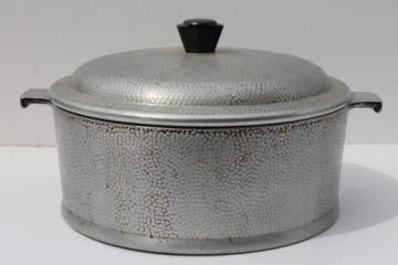 1950s vintage Kinney flavor seal aluminum cookware, dutch oven 4 qt pot w/ lid
