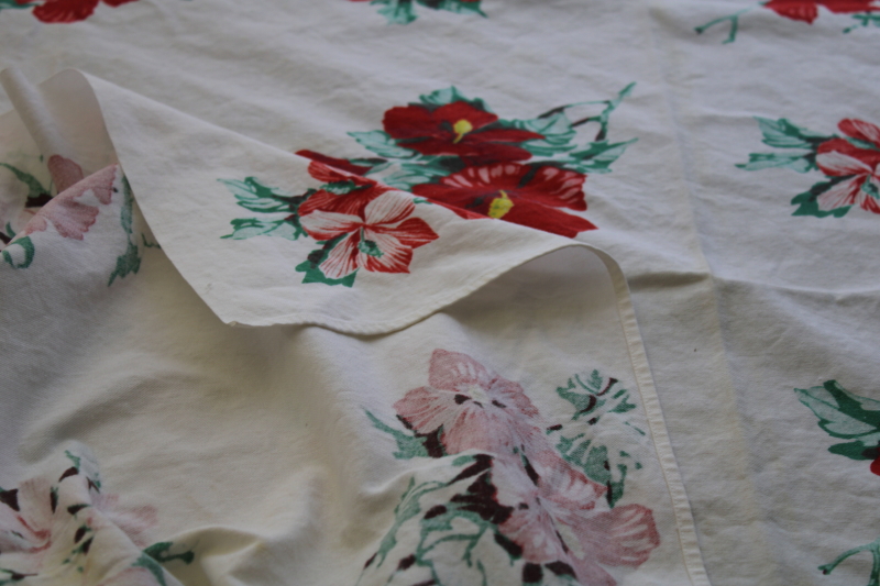 1950s vintage Wilendure printed cotton tablecloth, red hibiscus flowers retro floral print