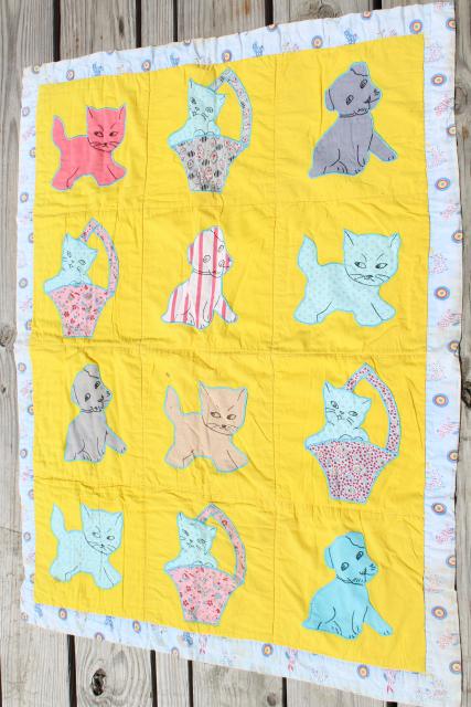 1950s vintage baby quilt, cotton applique crib blanket w/ kittens and cats