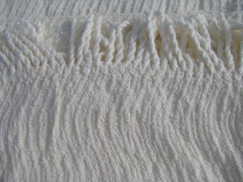 1950s vintage ivory chenille bedspread, ribbed cotton bed cover, never used