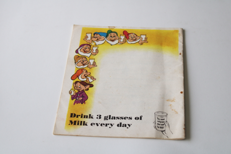 1950s vintage kids cookbook Disney Snow White  Seven Dwarfs recipes American Dairy Association