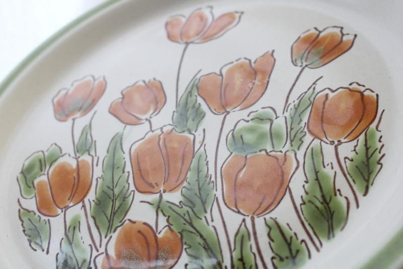 1970s vintage Japan stoneware dinner plates Meadowbrook Spring tulips orange / green