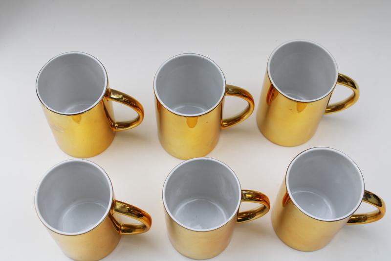 1990s vintage Crate & Barrel metallic gold ceramic mugs for Christmas holiday season