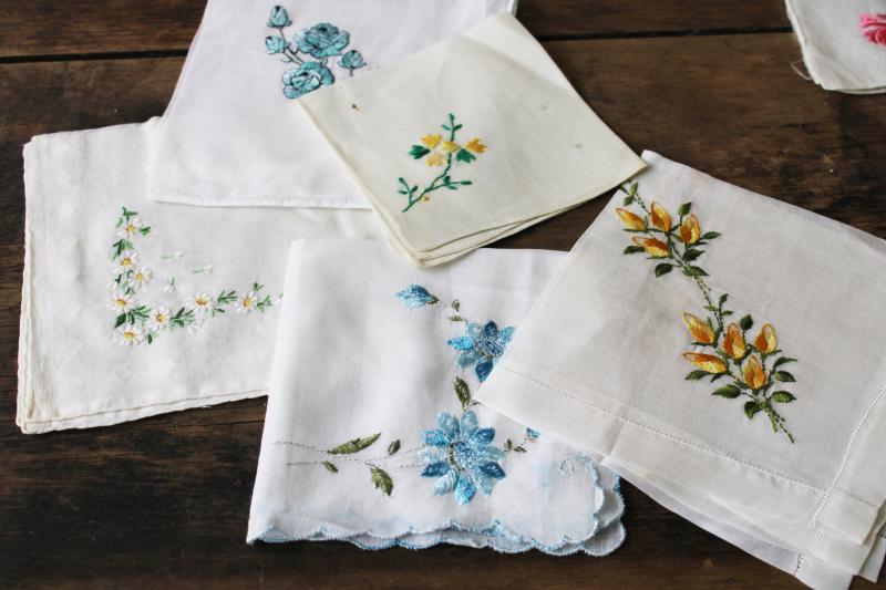 30 vintage hankies, lot embroidered sheer cotton handkerchiefs Swiss embroidery