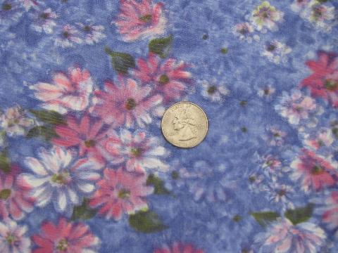 50s vintage cotton fabric, daisy floral print on lavender-blue, 36 wide