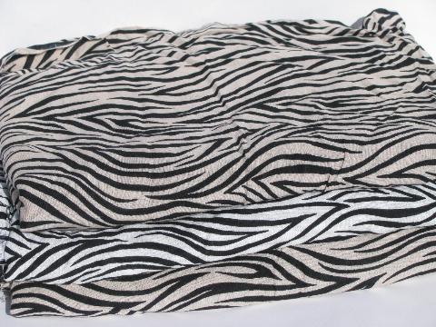 60s vintage 36'' wide print rayon fabric, mod black & white zebra stripe