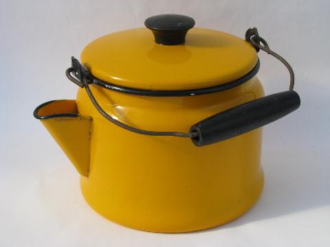 60s vintage bright yellow enamel teakettle, big tea kettle pot w/ wood handle