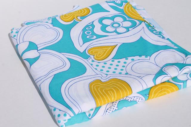 60s vintage cotton fabric, aqua / yellow psychedelic zentangle style flowered print