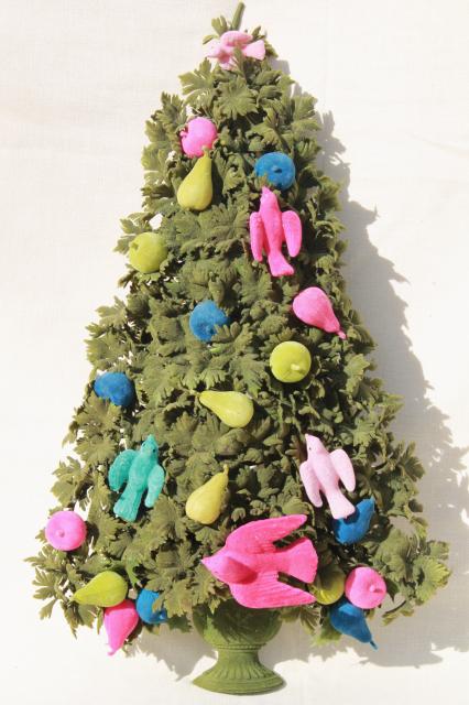 60s vintage flocked Christmas tree door decoration, pink & aqua birds retro kitsch