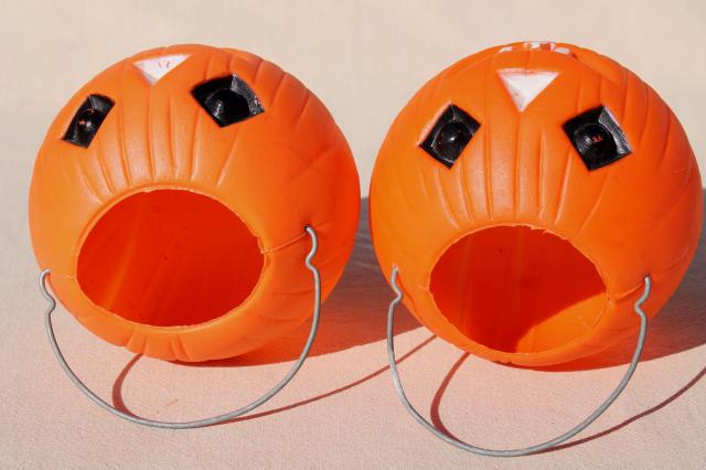 70s 80s vintage plastic Halloween pumpkins, little trick or treat pails jack o lanterns w/ wire handles