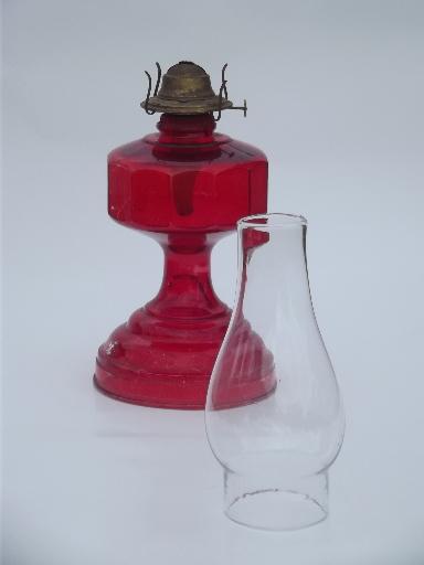 70s vintage glass oil lamp, homesteader antique chimney lamp w/ shade