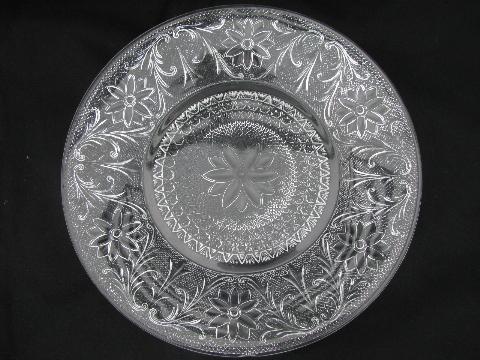 8 dinner plates, vintage sandwich pressed glass, old Indiana daisy pattern