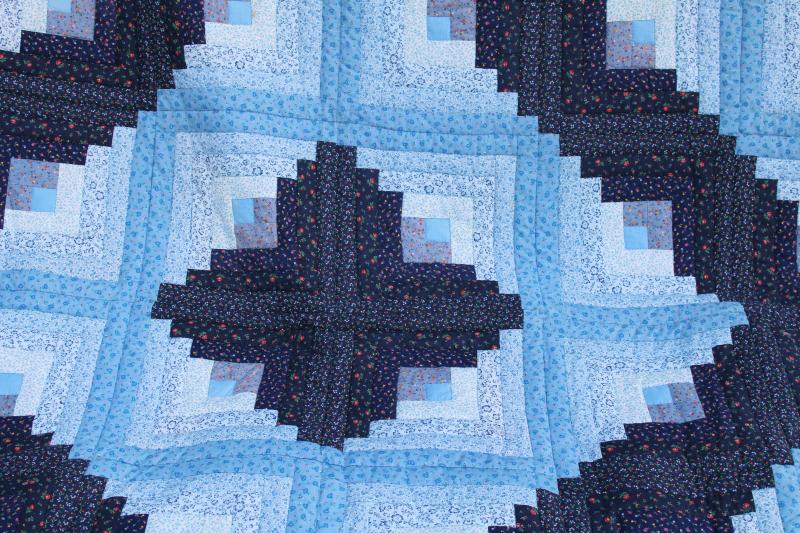 80s vintage log cabin patchwork quilt queen size bedspread shades of blue & navy