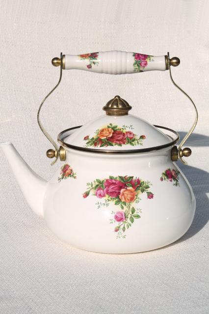 80s vintage porcelain enamel metal tea kettle, Old Country Roses Royal Albert china go-along