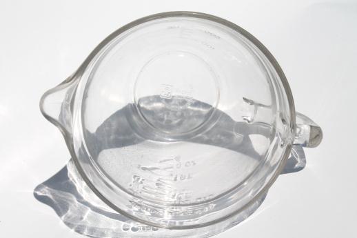 Anchor Hocking microwave safe clear glass measuring pitcher, spouted batter bowl