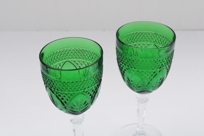 Antique pattern emerald green clear stem glass goblets, water or wine glasses vintage Arcoroc stemware