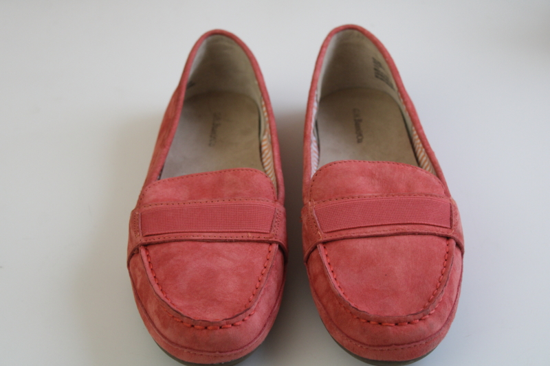 Bass Becky preppy penny loafers womens size 10 slip on driving mocs flats coral suede leather