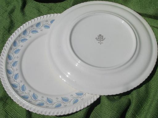 Bermuda blue leaf pattern Harker ware china, 8 vintage dinner plates