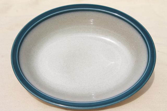 Blue Pacific Wedgwood casual dinnerware, serving platter, oval bowl, gravy or sauce pitcher