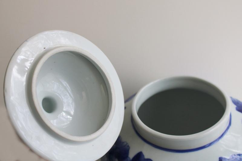 Chinese porcelain ginger jar, 90s vintage blue & white china peony chinoiserie