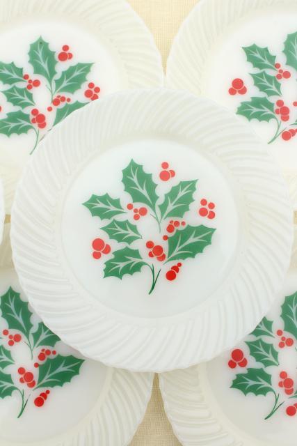 Christmas holly milk glass dishes, holiday dinnerware set for 8, vintage Crisa Mexico