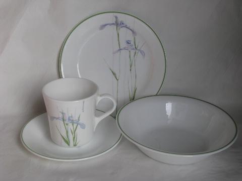 Corning glass Corelle Shadow Iris pattern, dishes for 4 w/ counter saver hot plate