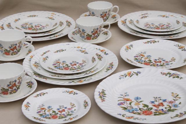 Cottage Garden English Aynsley bone china, butterflies & flowers vintage dishes set for 4