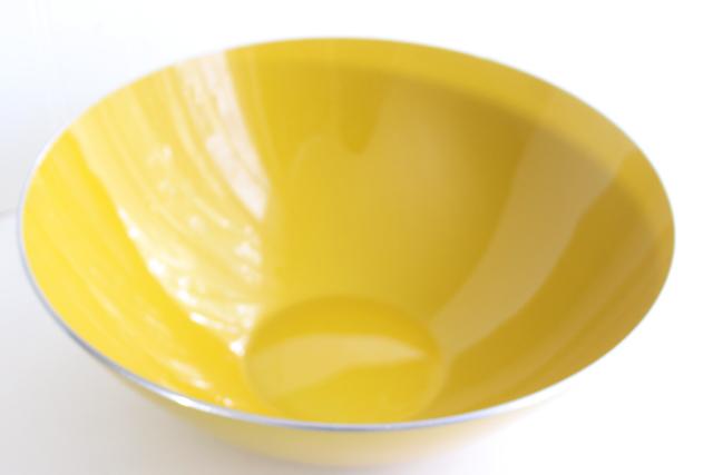 Danish mod vintage big yellow salad bowl, Scandinavian design enamelware