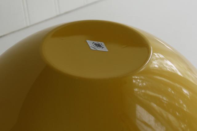 Danish mod vintage big yellow salad bowl, Scandinavian design enamelware