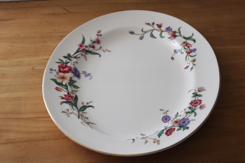 Devon Sprays pattern vintage Wedgwood bone china, huge platter w/ English country style floral