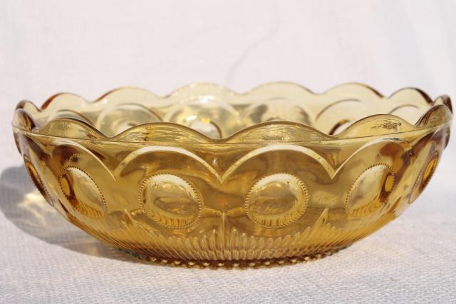 EAPG Manhattan pattern glass bowl, vintage amber glass thumbprint round dot coinspot