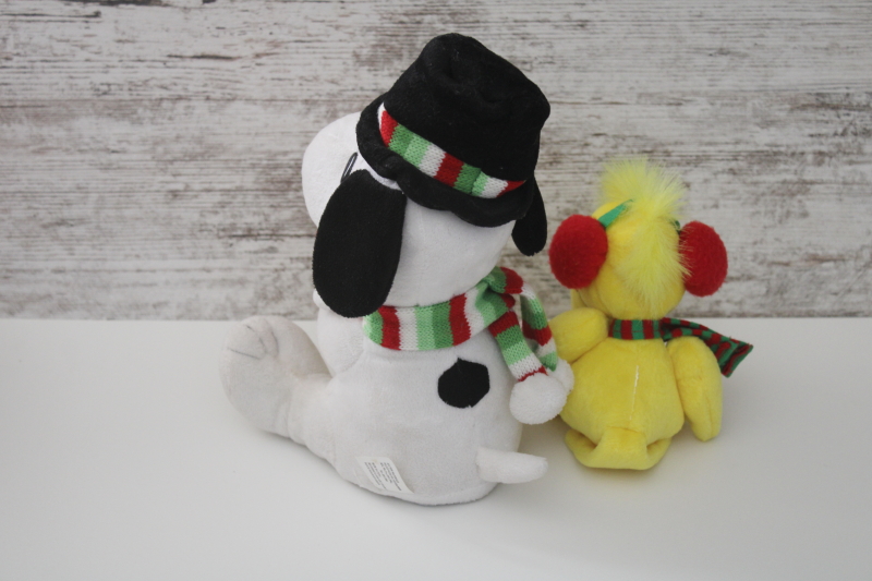 Gemmy Christmas Snoopy animated dancing plush plays Linus  Lucy, toy Woodstock