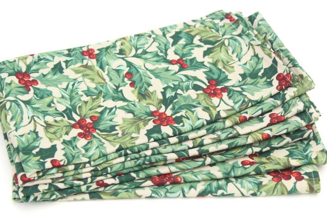 Longaberger Holly print cloth napkins, vintage Christmas Traditions table linens, unused