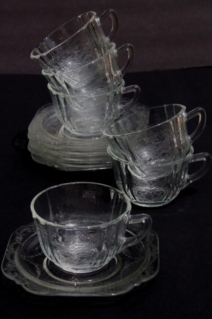 Madrid / Recollection pattern vintage depression glass cups & saucers, crystal clear glass