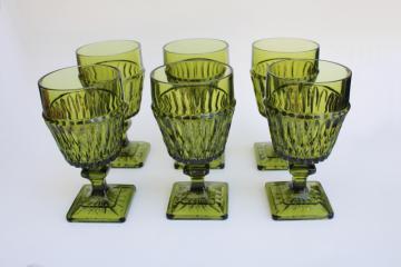 Mt Vernon vintage Indiana glass water goblets or wine glasses, retro avocado green stemware
