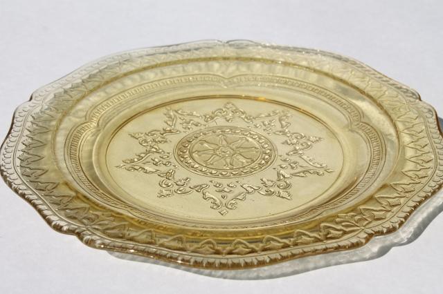 Patrician pattern vintage amber yellow depression glass luncheon plates 