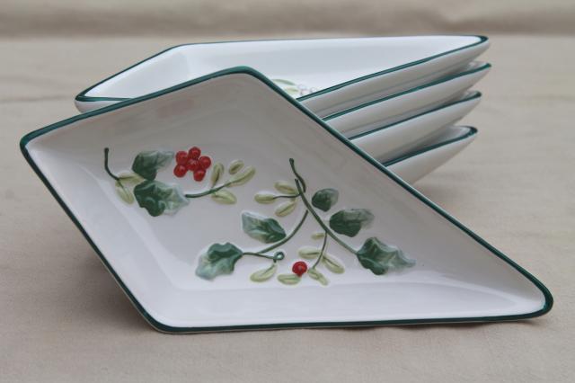 Pfaltzgraff Winterberry holly five part relish set, dishes form Christmas star shape