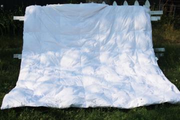 Pillowtex crisp white cotton percale comforter, king size down duvet insert, pre-owned vintage