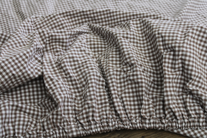 Pottery Barn Kids brown gingham checked cotton fitted sheet twin size, cottage chic