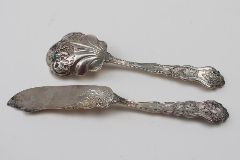 Vineyard grapes ornate antique silver plate berry spoon & butter knife 1906 patent Oneida