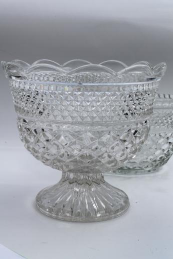 Wexford pattern Anchor Hocking glassware, big glass salad bowl & footed centerpiece trifle