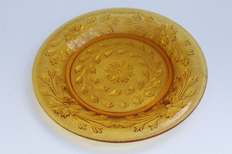 Woodbury daisy floral pattern Imperial glass amber depression glass plate