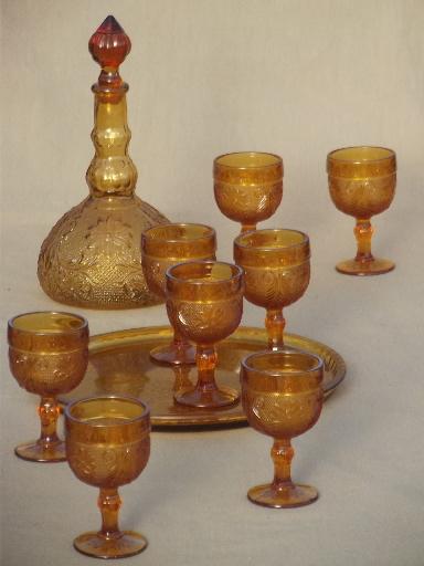 amber glass decanter set goblets & tray, Tiara sandwich daisy pattern