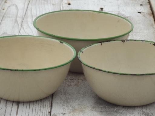 antique enamelware kitchen bowls, vintage cream & jadite green enamel